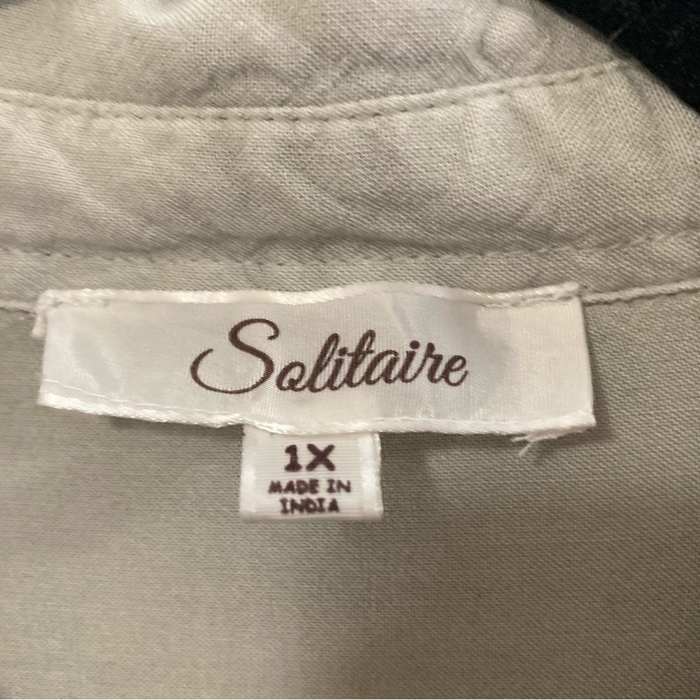 Solitaire Women’s blouse Elegant Gray embroidered  1x - Picture 6 of 16